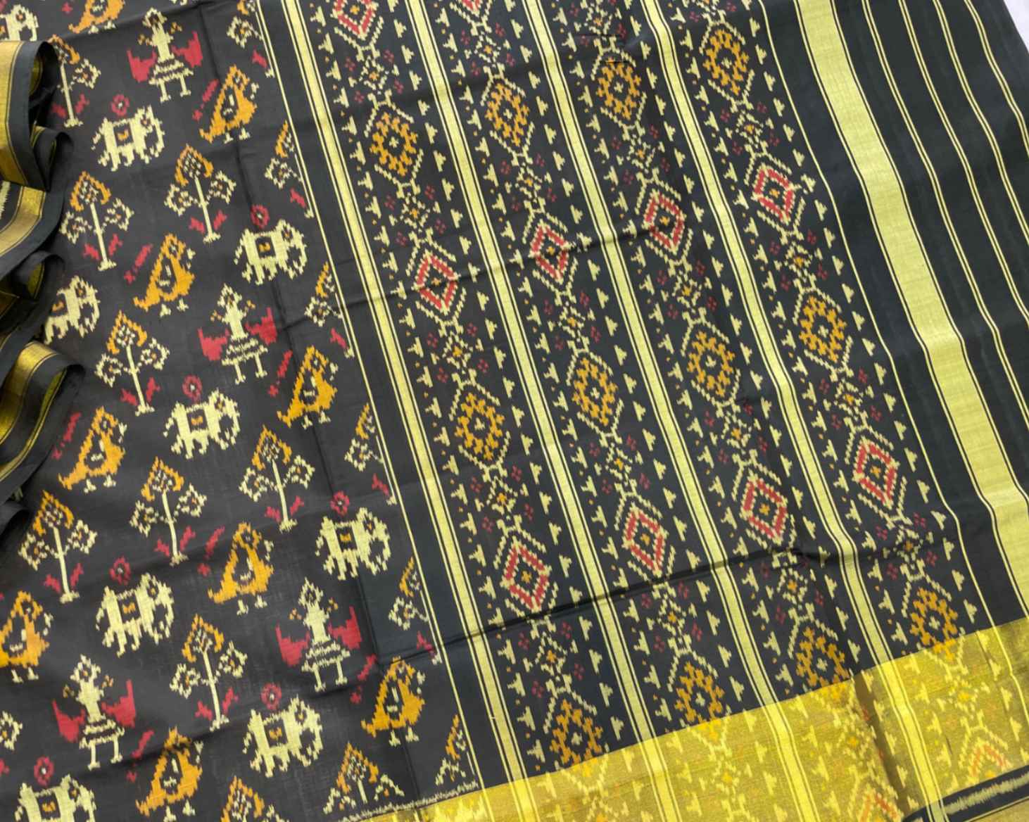 Black Narikunj Tissue Border patola Saree - SindhoiPatolaArt