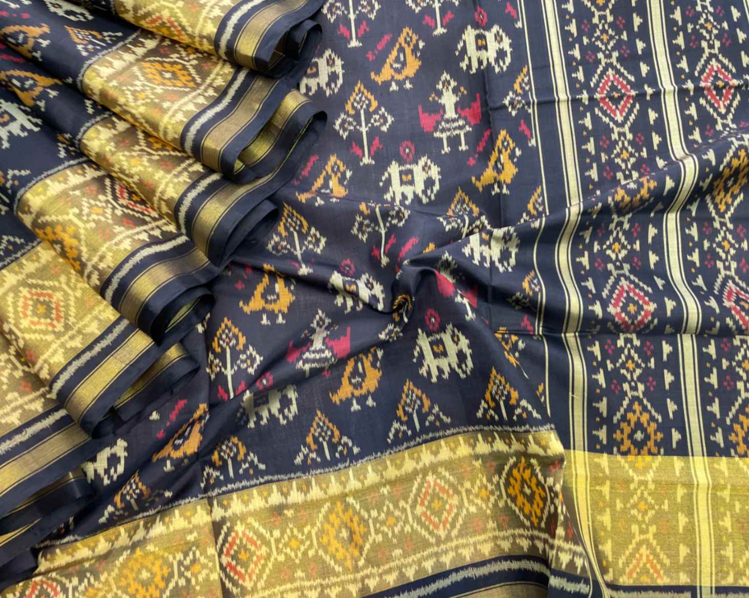 Black Narikunj Tissue Border patola Saree - SindhoiPatolaArt