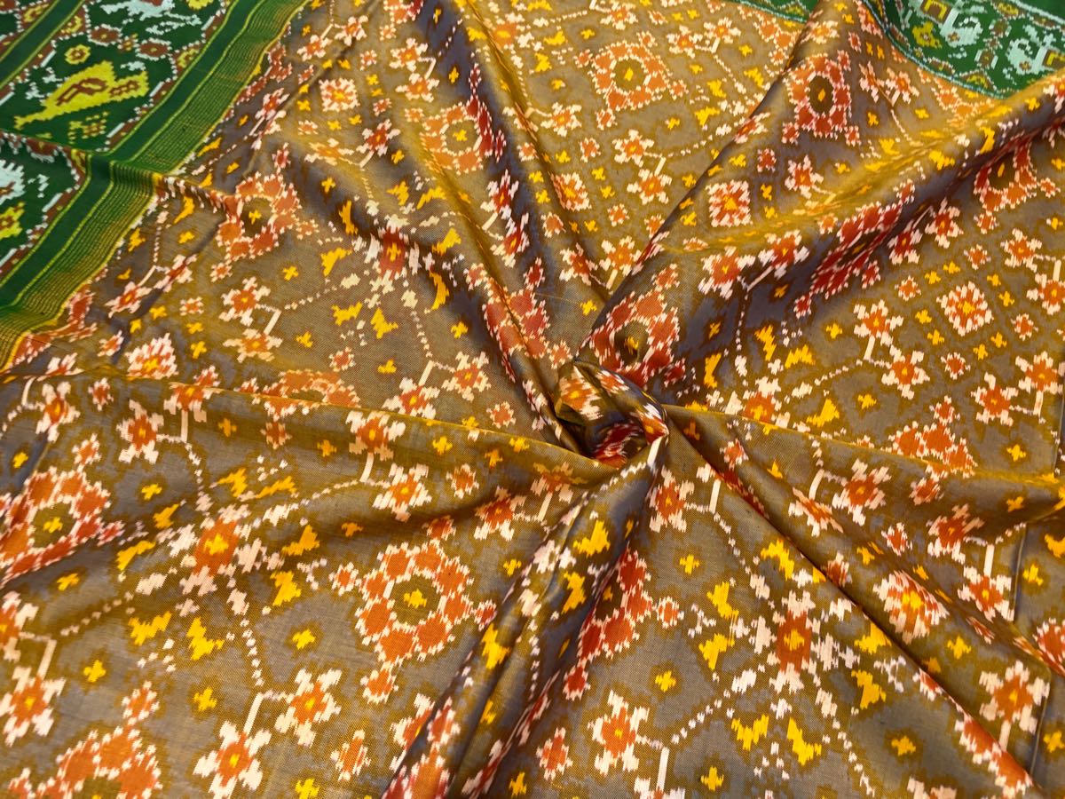 Green & golden green Patola saree - SindhoiPatolaArt