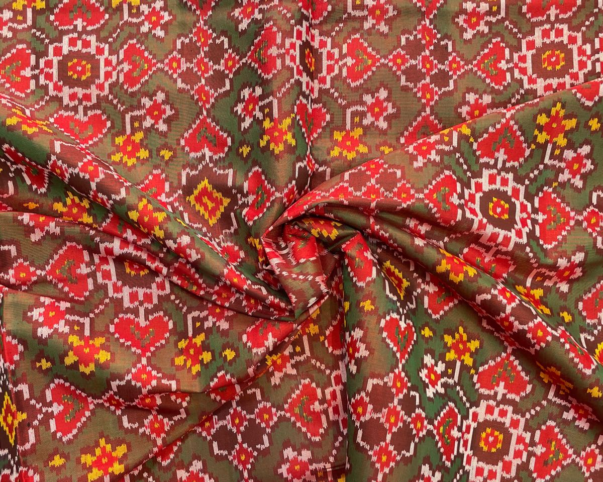 Red & Green Manekchowk Designer Patola - SindhoiPatolaArt