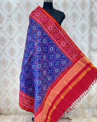 Red & Blue Panchanda Patola Dupatta - SindhoiPatolaArt