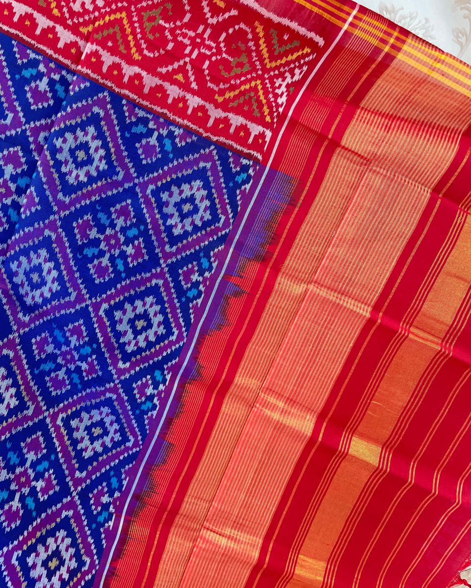 Red & Blue Panchanda Patola Dupatta - SindhoiPatolaArt