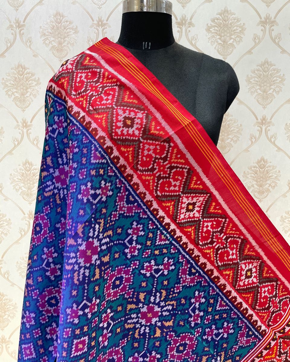 Red & Turquoise Navratan Patola Dupatta - SindhoiPatolaArt