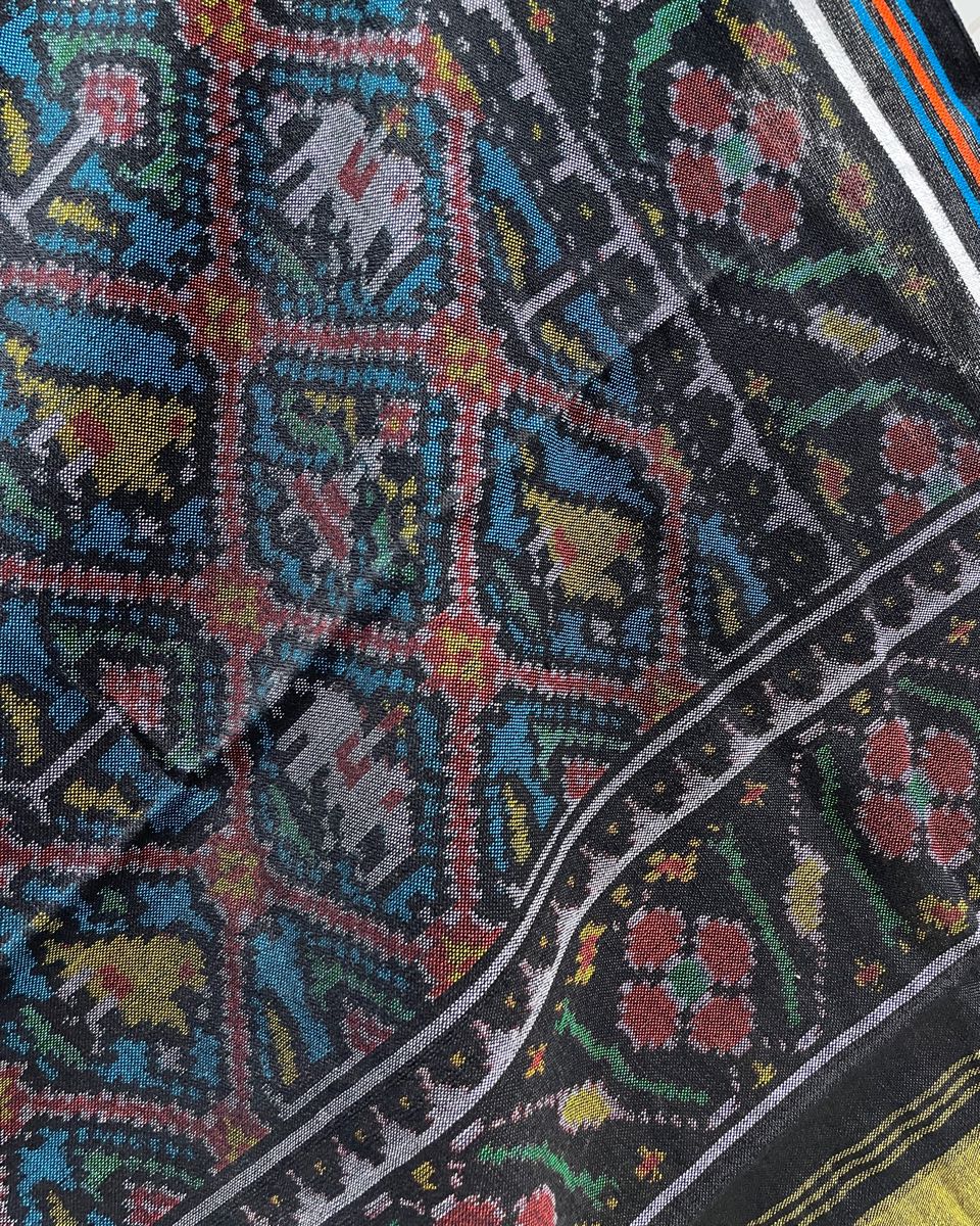 Black & Blue Narikunj Patola Shawl - SindhoiPatolaArt
