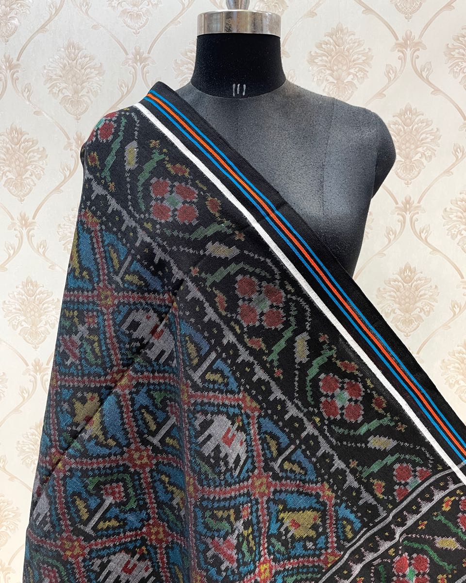 Black & Blue Narikunj Patola Shawl - SindhoiPatolaArt