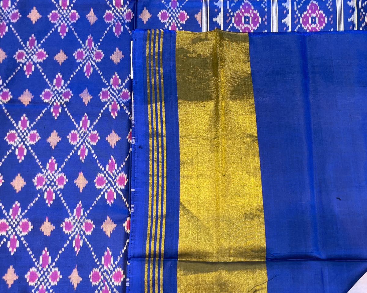 Blue Flower Designer Patola Saree - SindhoiPatolaArt