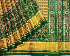 Green & Mustard Booty with Manekchowk Scut Border Patola Saree - SindhoiPatolaArt