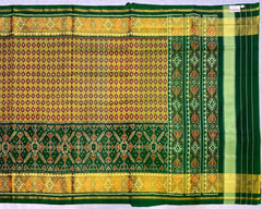 Green & Mustard Booty with Manekchowk Scut Border Patola Saree - SindhoiPatolaArt