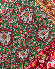 Red & Green Elephant Manekchowk Patola Dupatta - SindhoiPatolaArt