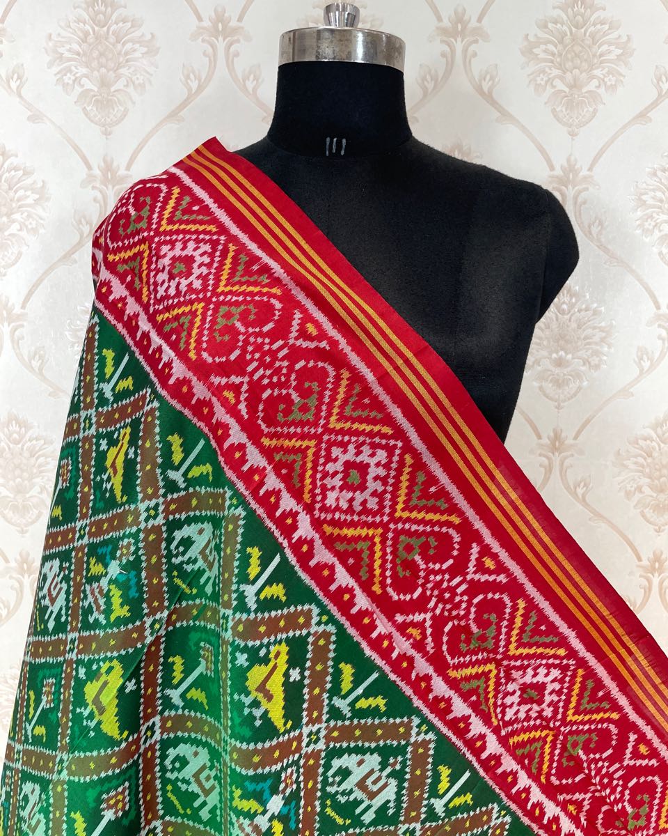 Red & Green Narikunj Designer Patola Dupatta - SindhoiPatolaArt