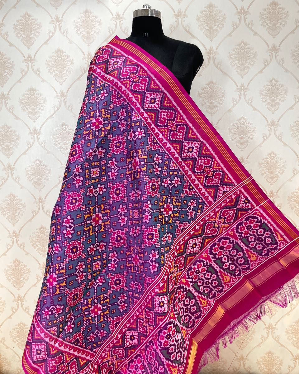 Pink & Turquoise Navratan Patola Dupatta - SindhoiPatolaArt
