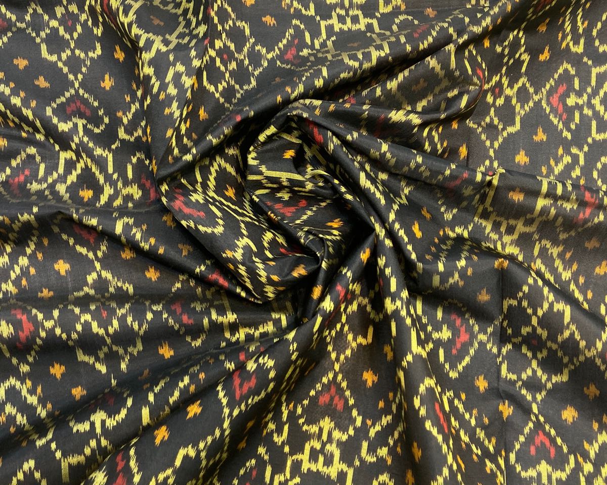 Black Manekchowk Patola Saree - SindhoiPatolaArt