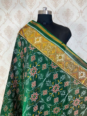 Green chhabadi design patola dupatta - SindhoiPatolaArt