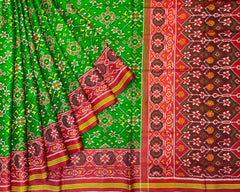 green and red navratna design patola saree - SindhoiPatolaArt