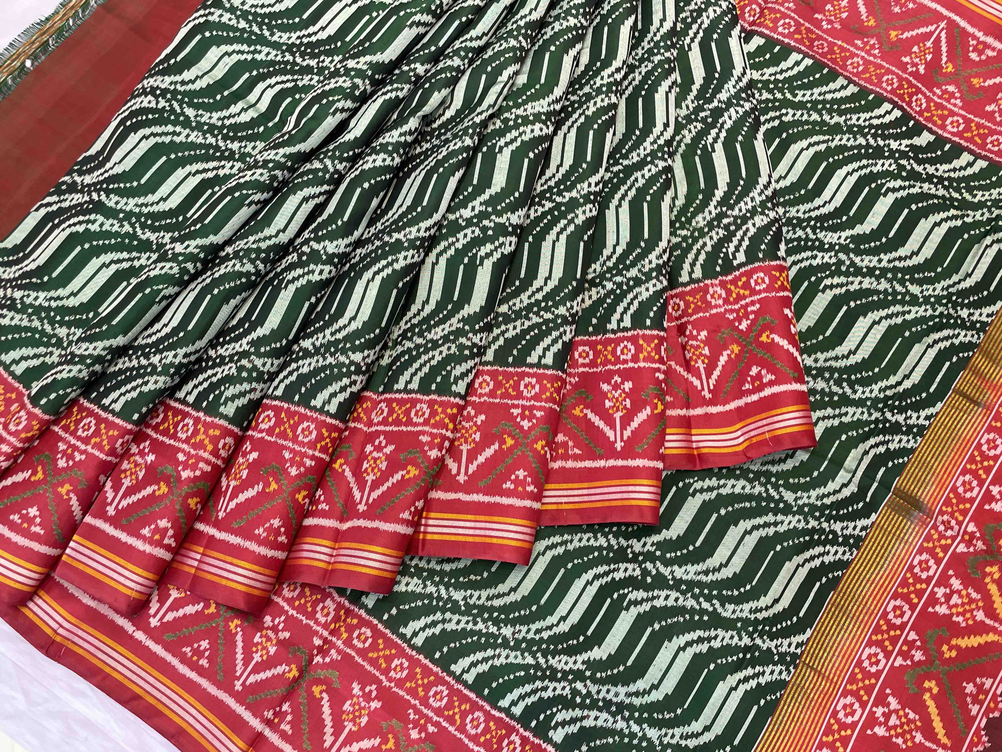 Green & Red Floting leaves design Patola - SindhoiPatolaArt