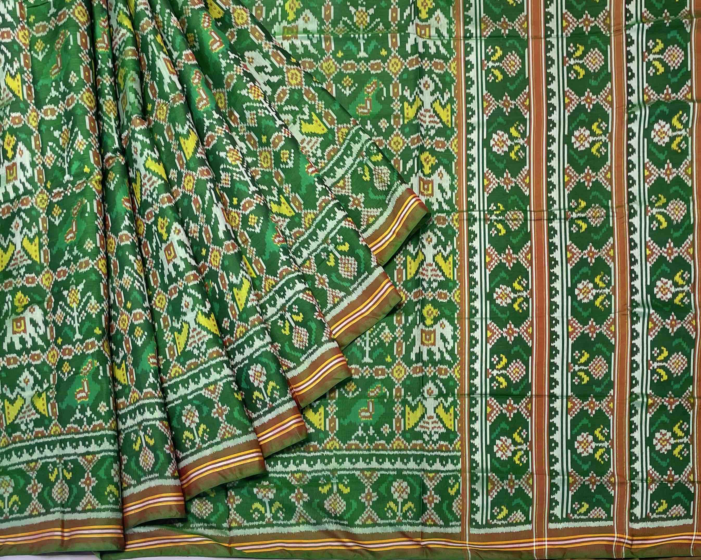 green narikunj design patola saree - SindhoiPatolaArt