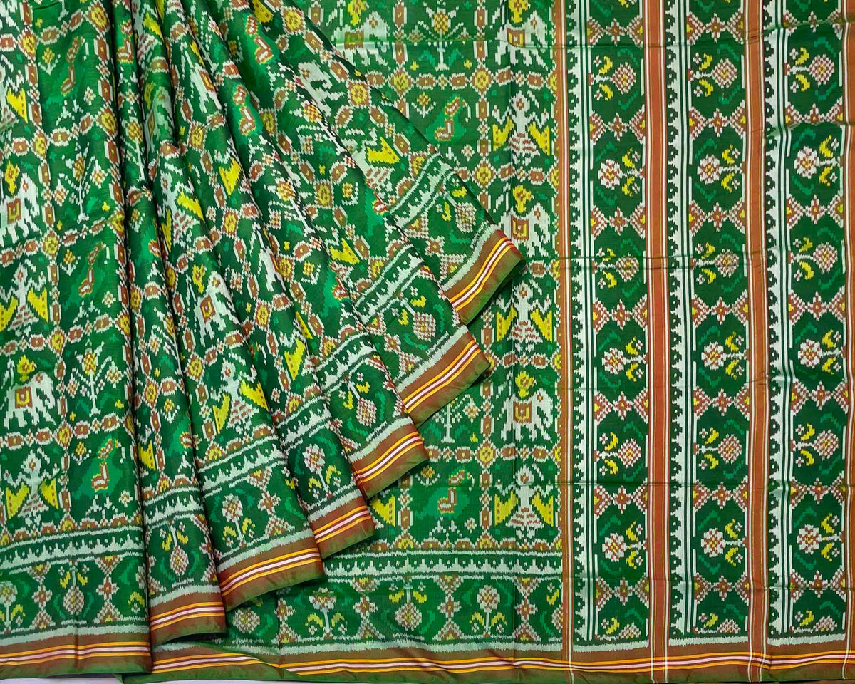 green narikunj design patola saree - SindhoiPatolaArt