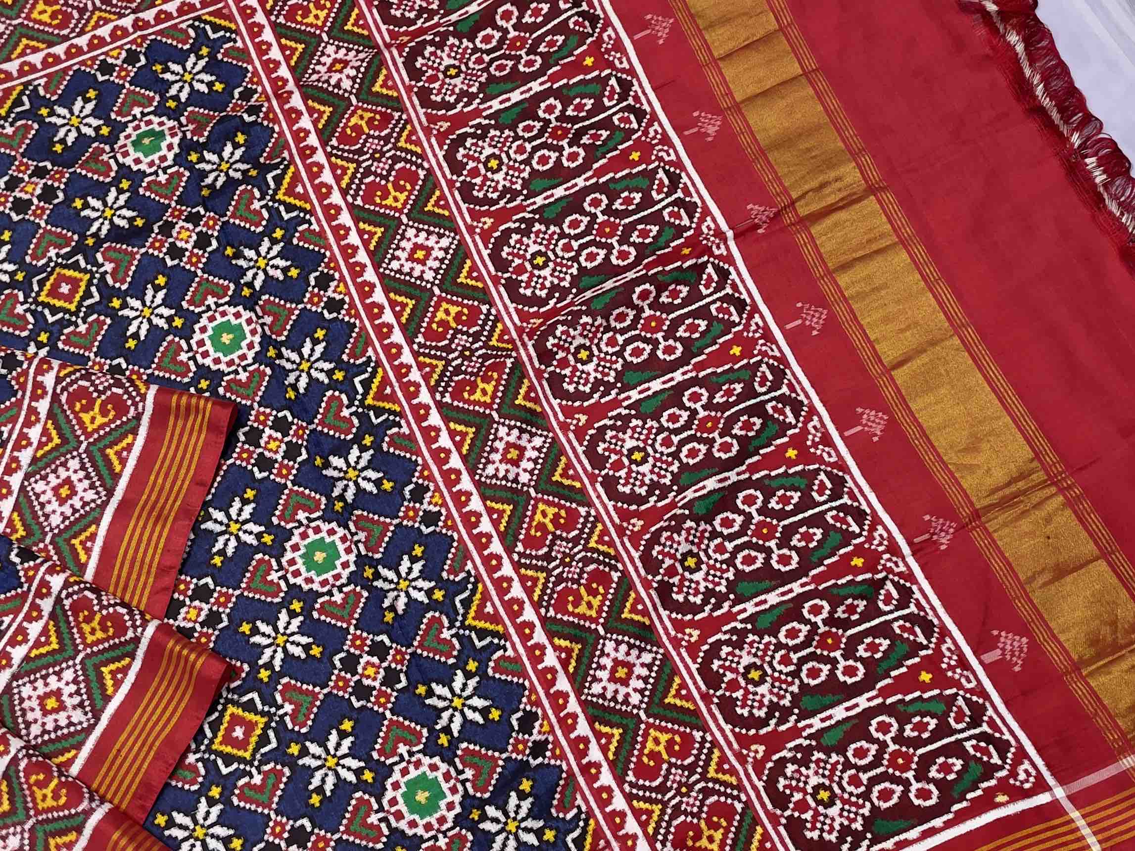 Blue and red new manekchowk design double ikat patola saree - SindhoiPatolaArt