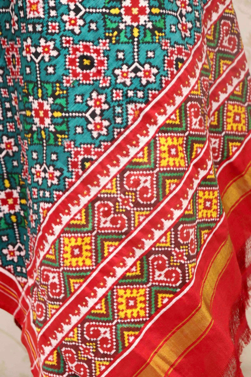 Rama green navratna design patola dupatta - SindhoiPatolaArt