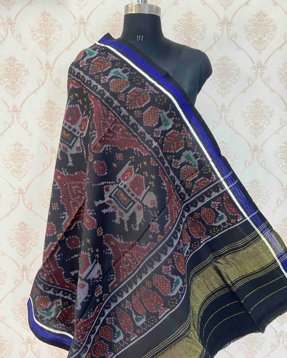 Black & Red Elephant Chhabdi Patola Shawl