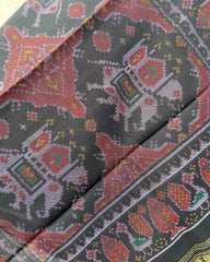 Black & Red Elephant Chhabdi Patola Shawl
