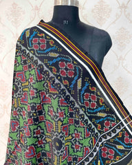 Black & Green Navratan Patola Shawl SindhoiPatolaArt