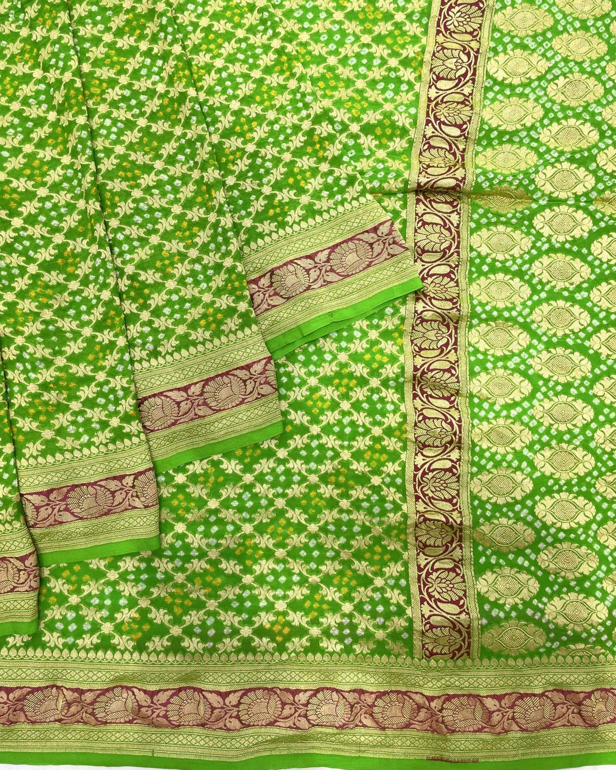 Banarasi Georgette Bandhani Saree - SindhoiPatolaArt