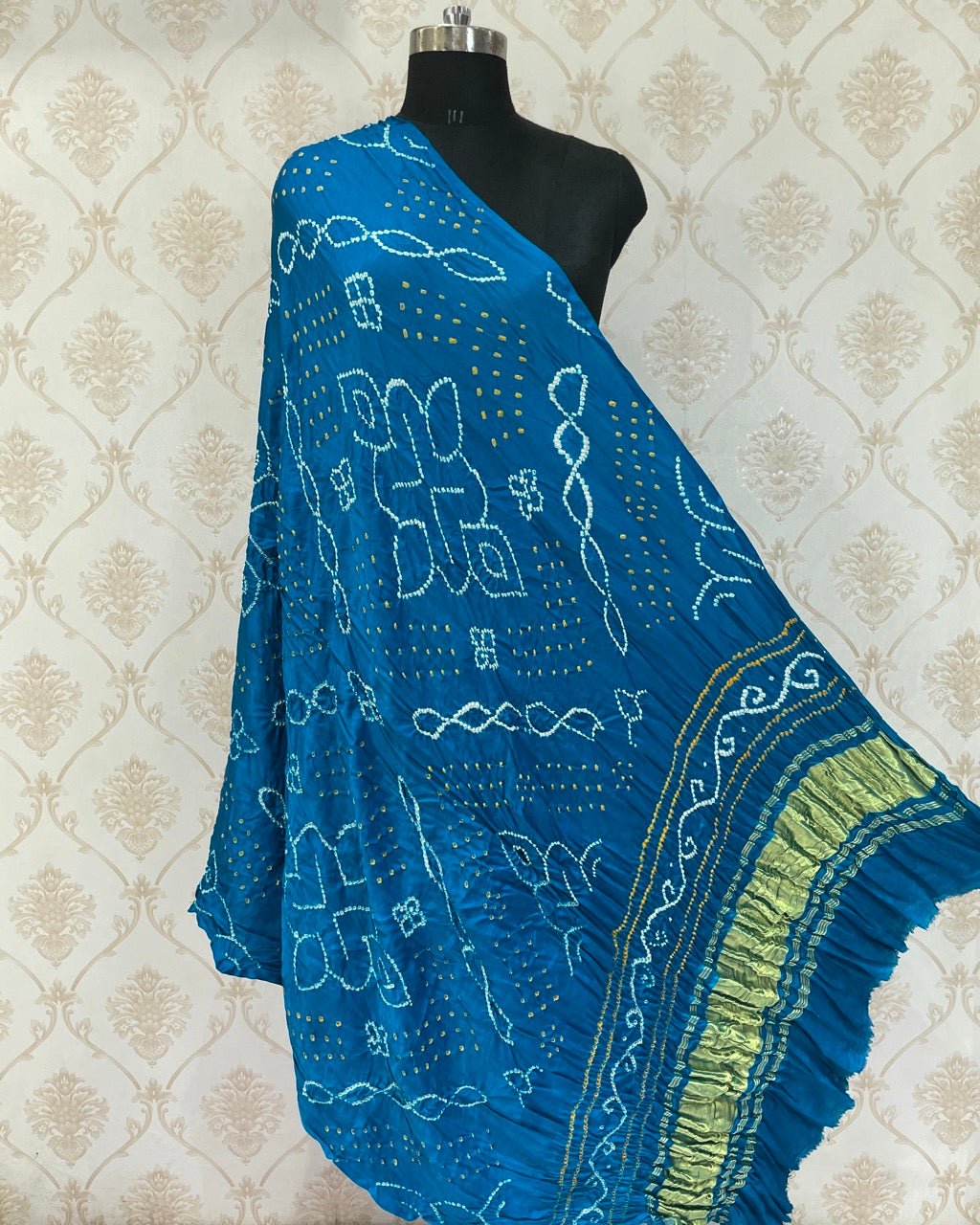 Bandhani Dupatta - SindhoiPatolaArt