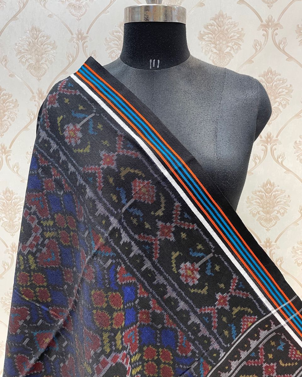 Black & Blue Manekchowk Patola Shawl - SindhoiPatolaArt