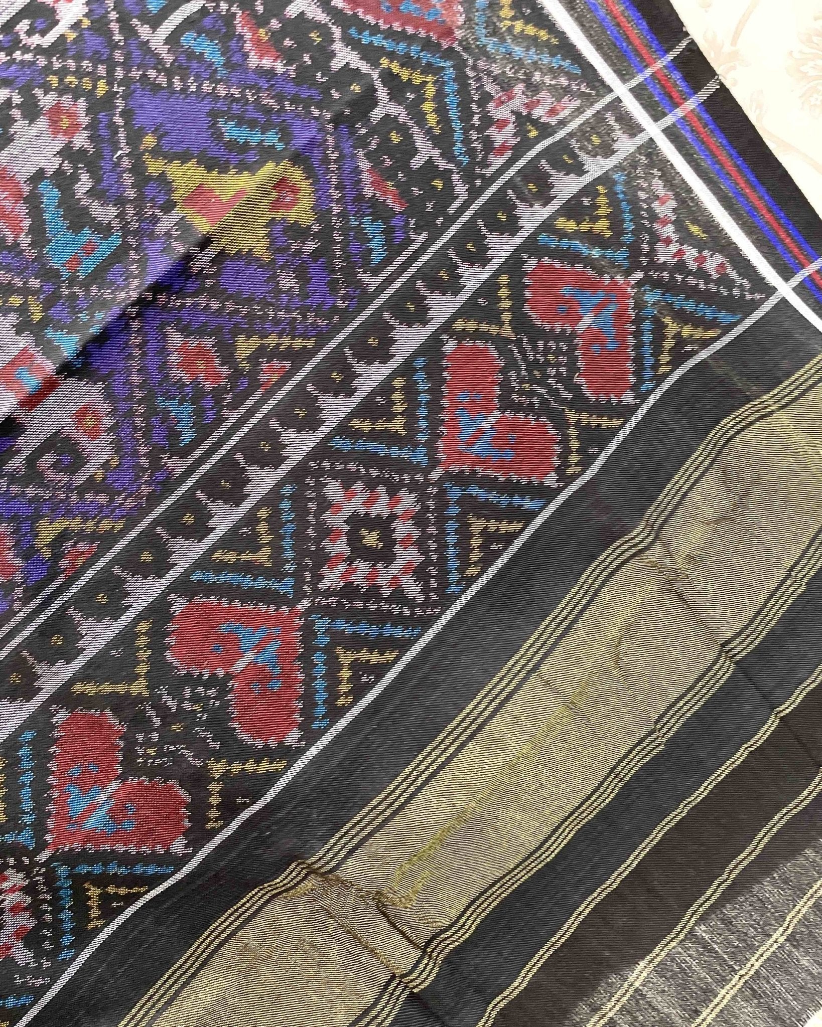 Black & Blue Narikunj Patola Shawl - SindhoiPatolaArt