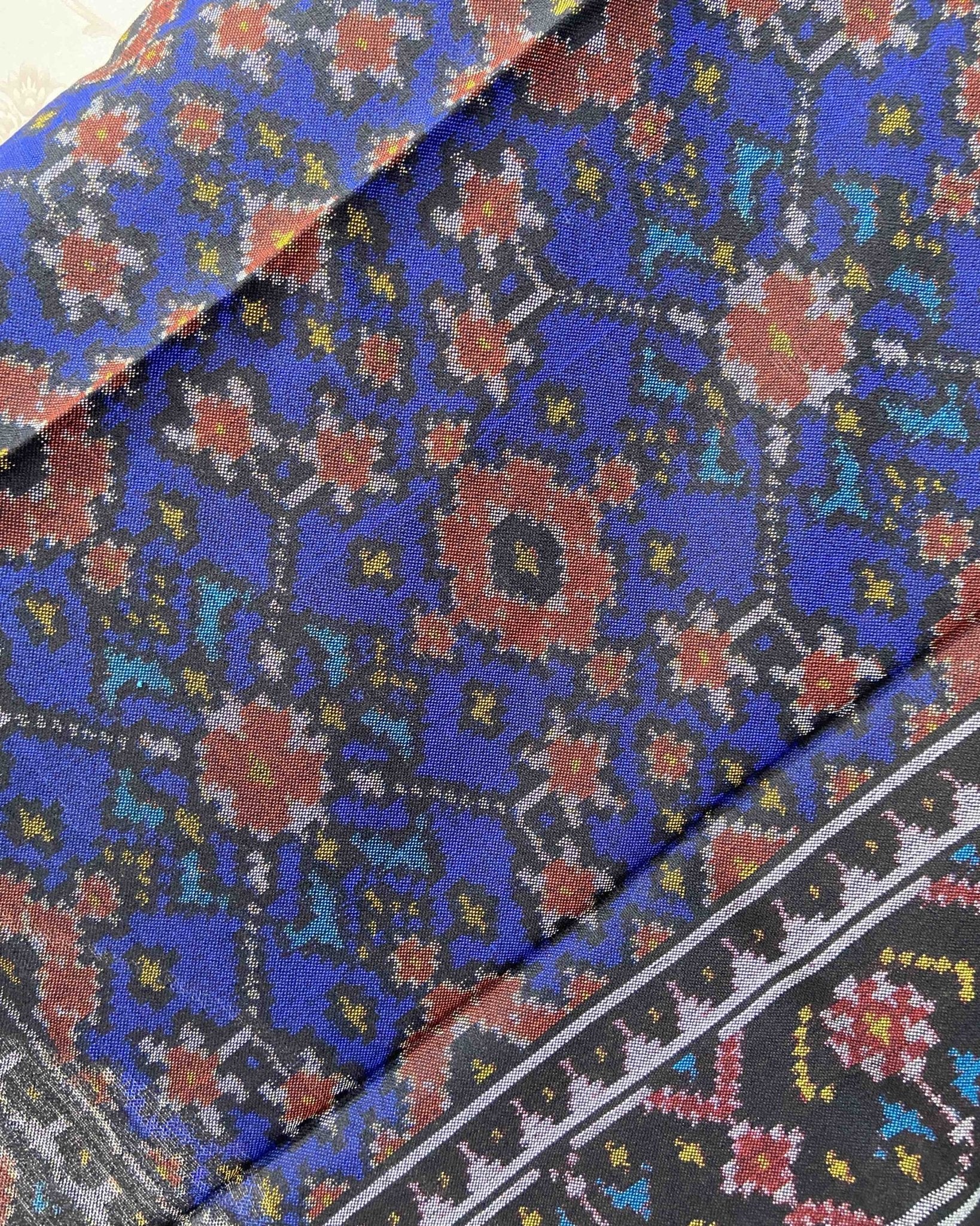 Black & Blue Navratan Patola Shawl - SindhoiPatolaArt