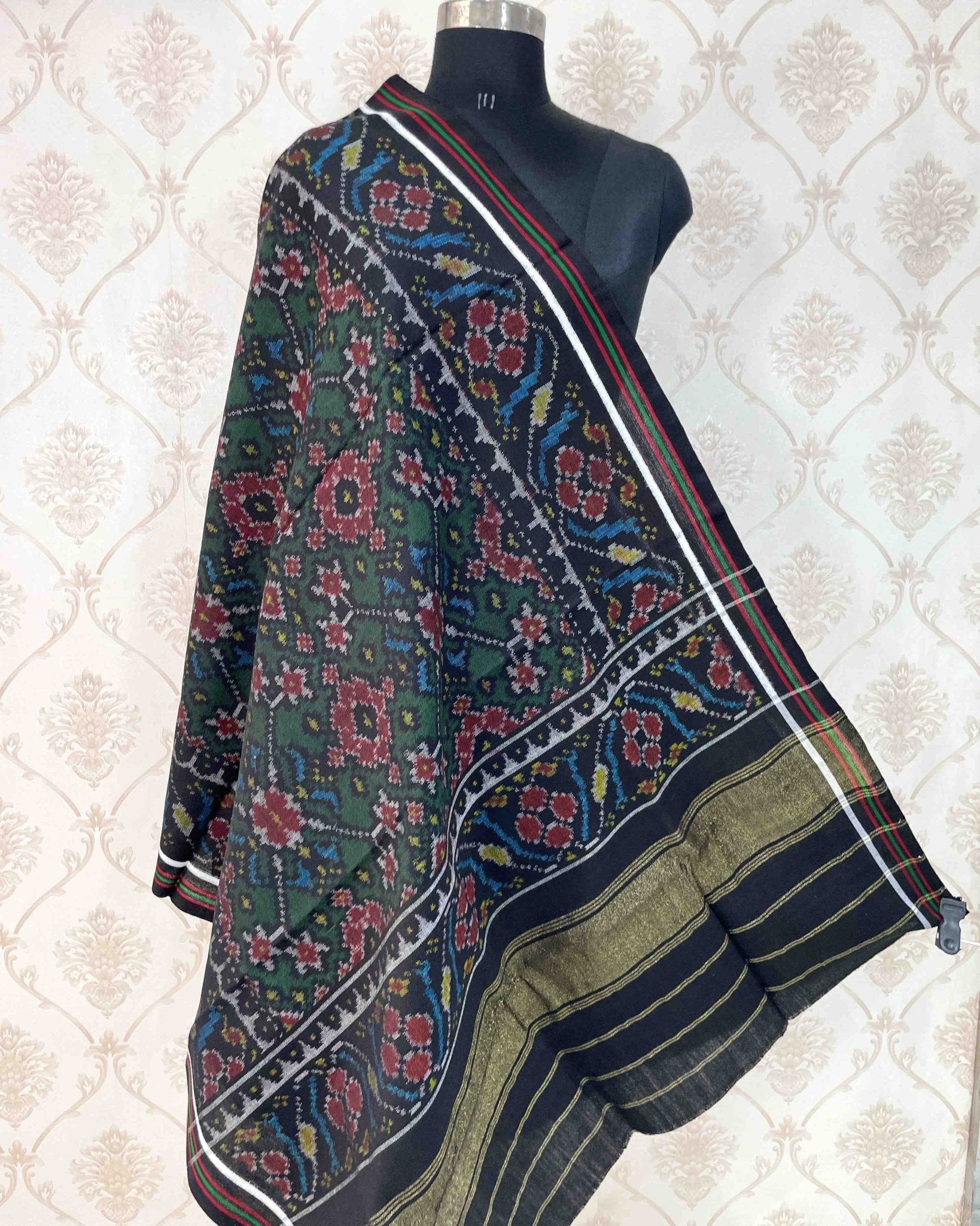 Black & Green Navratan Patola Shawl - SindhoiPatolaArt