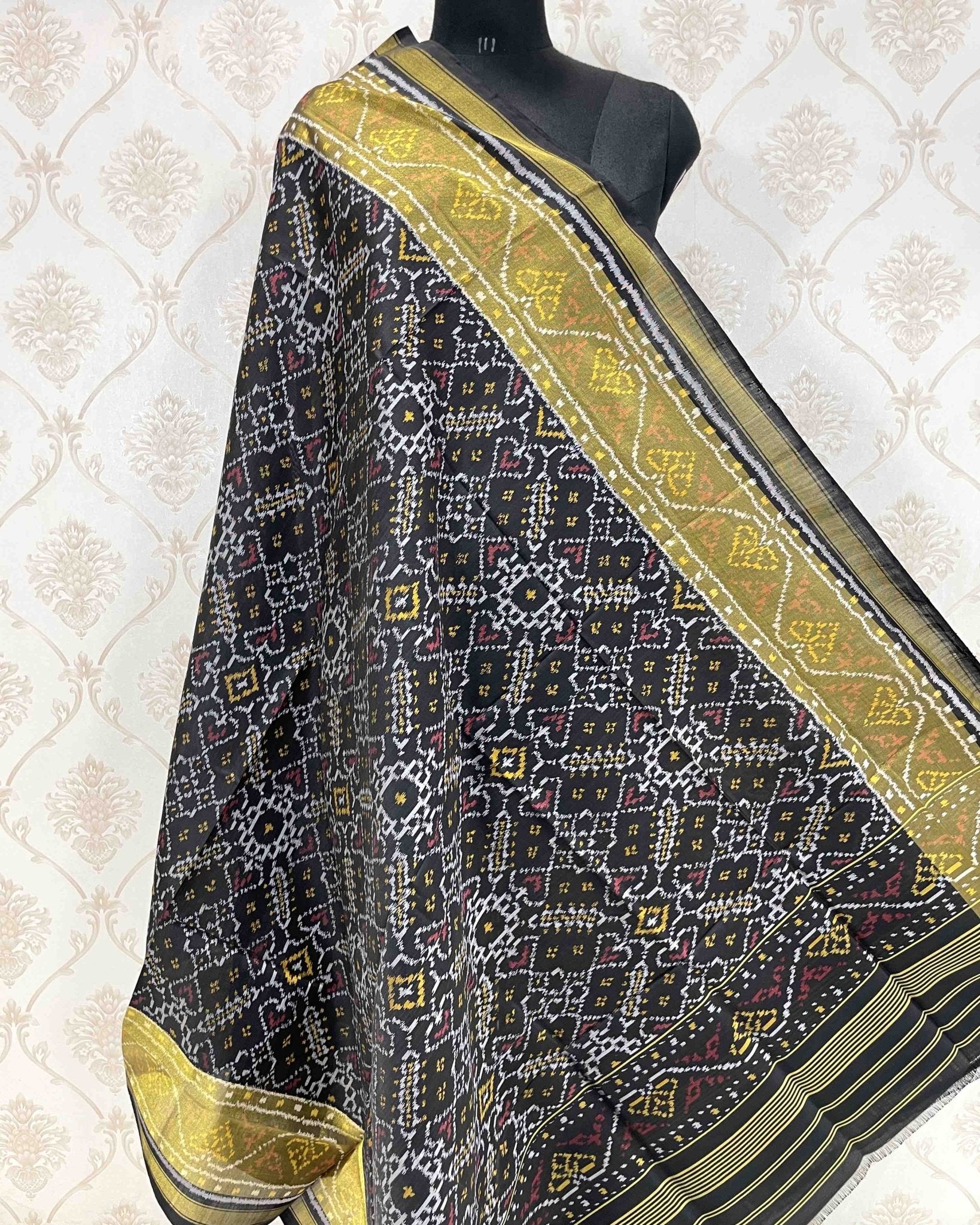 Black Manekchowk Designer Patola Dupatta - SindhoiPatolaArt
