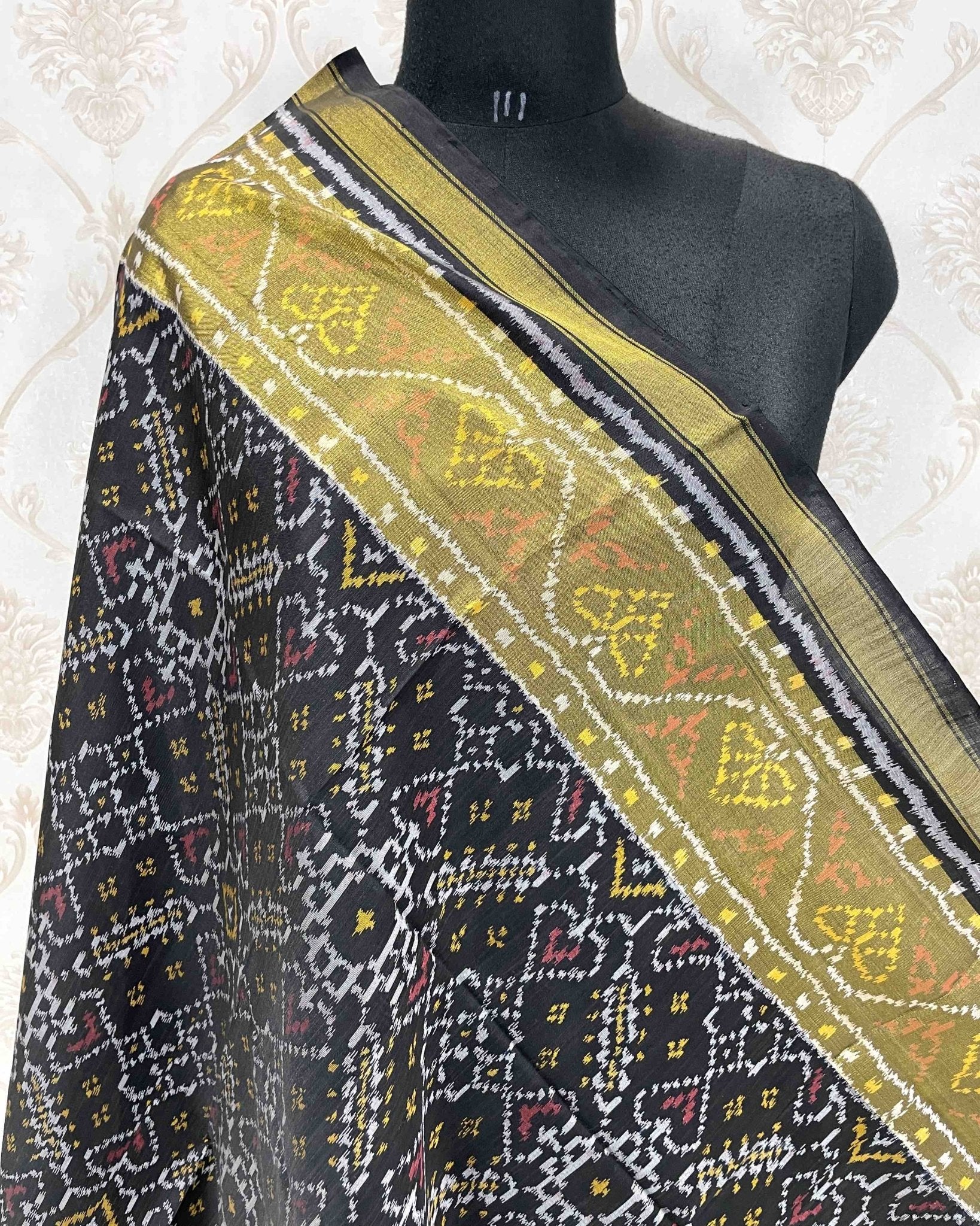 Black Manekchowk Designer Patola Dupatta - SindhoiPatolaArt