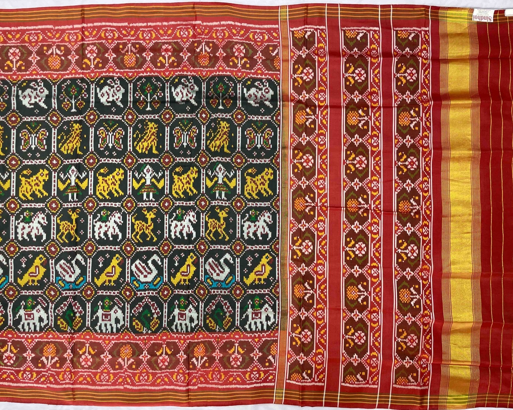 Black narikunj design with red pallu patola saree - SindhoiPatolaArt