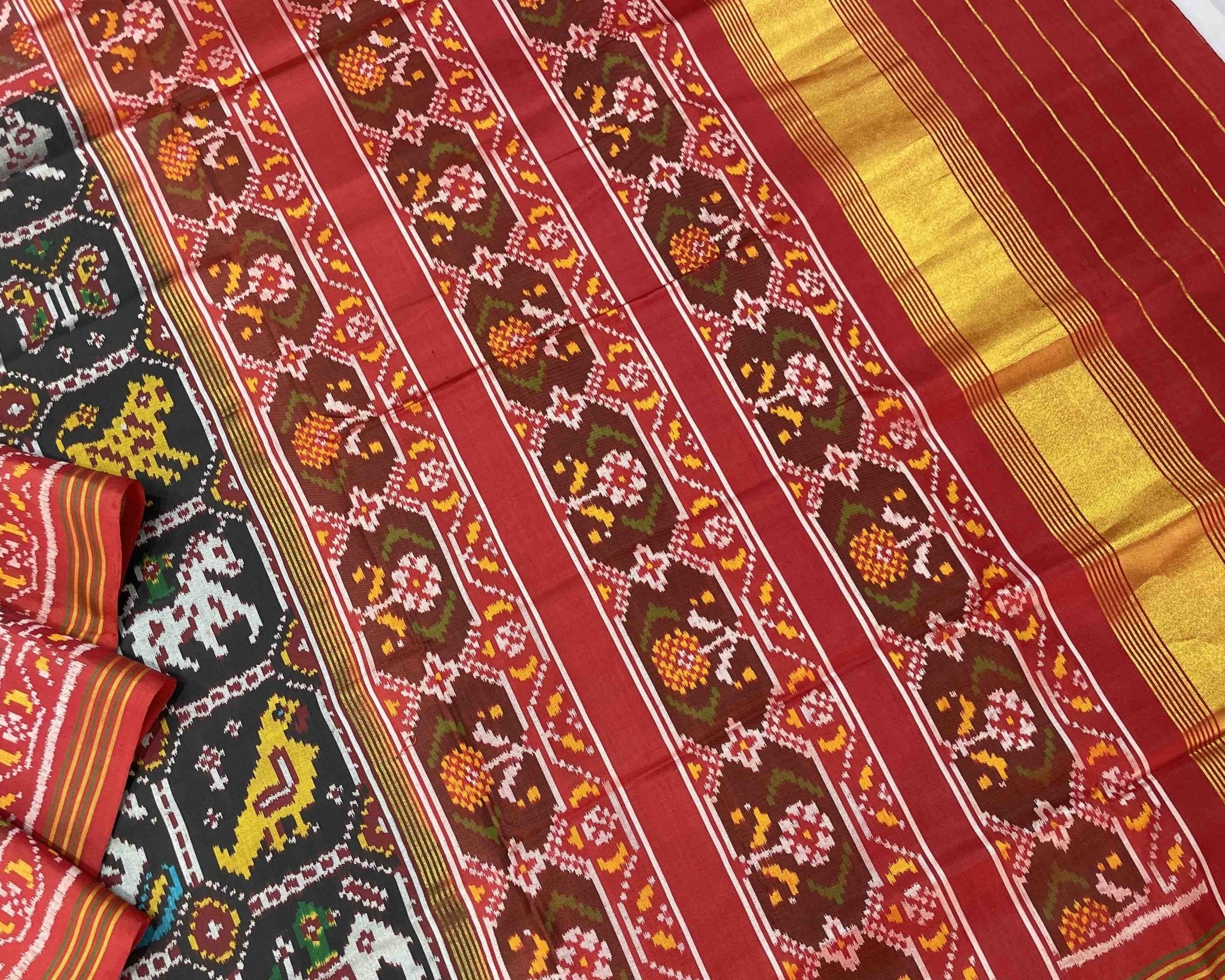 Black narikunj design with red pallu patola saree - SindhoiPatolaArt