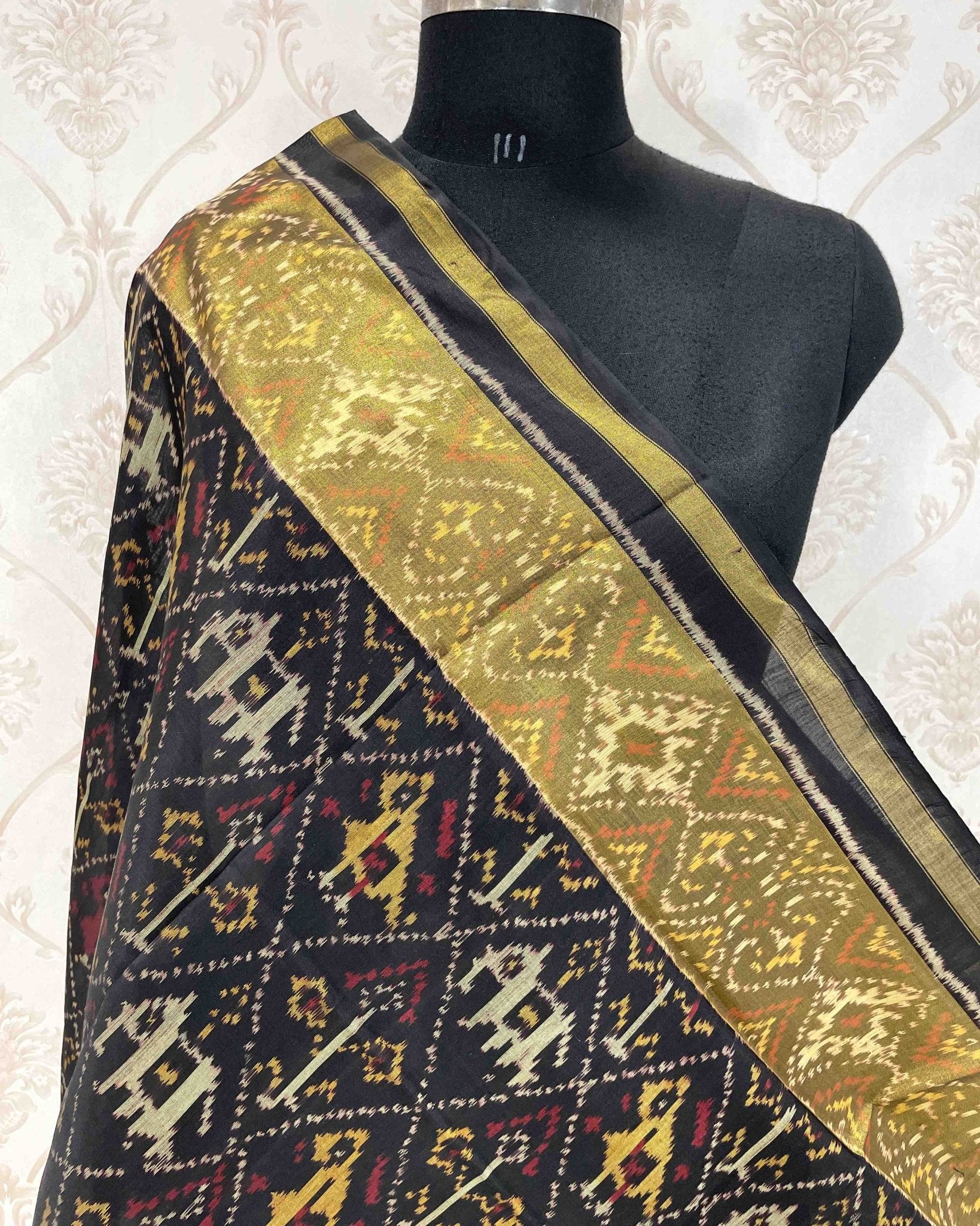 Black Narikunj Designer Patola Dupatta - SindhoiPatolaArt