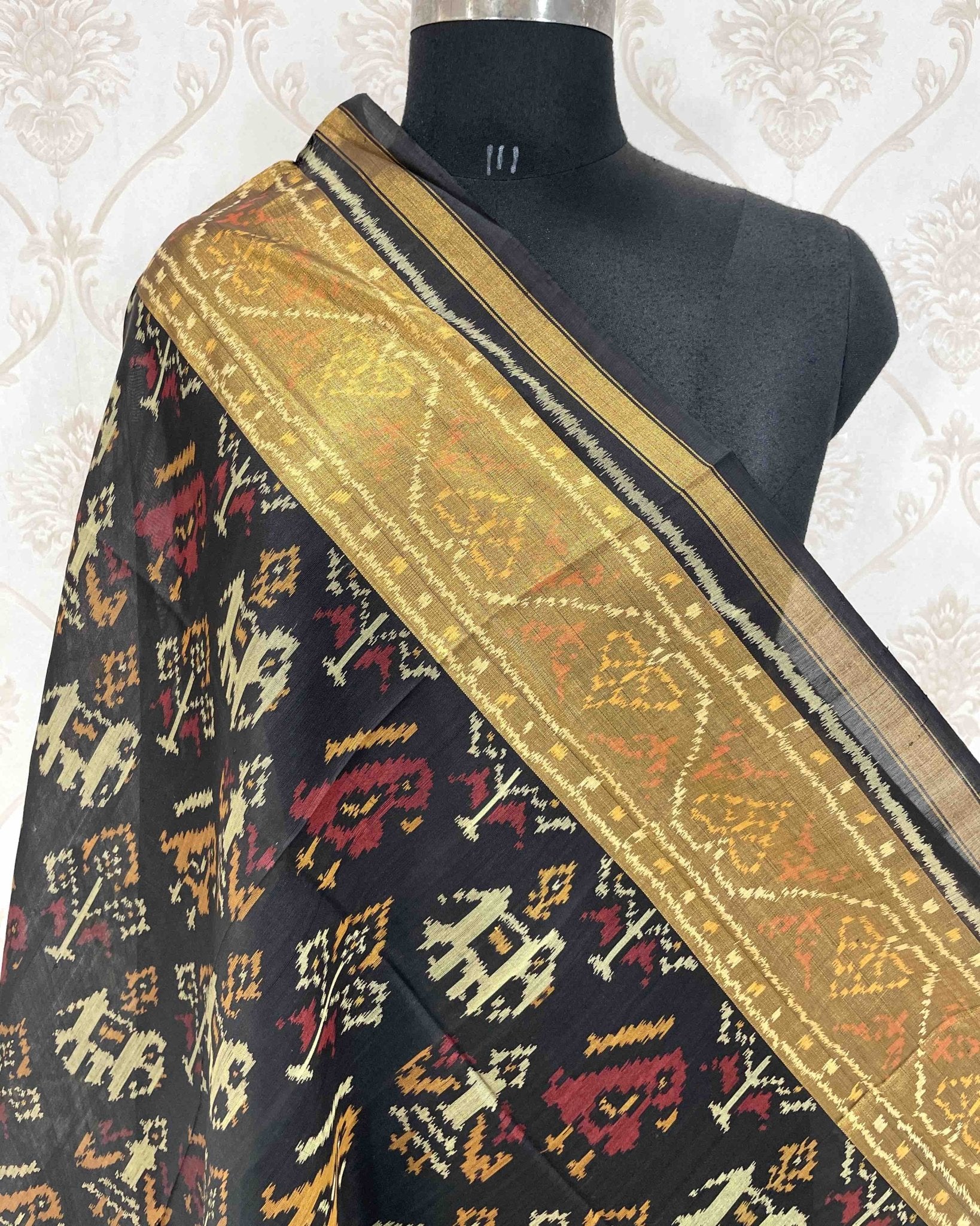 Black Narikunj Designer Patola Dupatta - SindhoiPatolaArt
