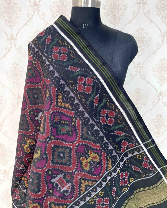 Black & Purple Narikunj Patola Shawl - SindhoiPatolaArt
