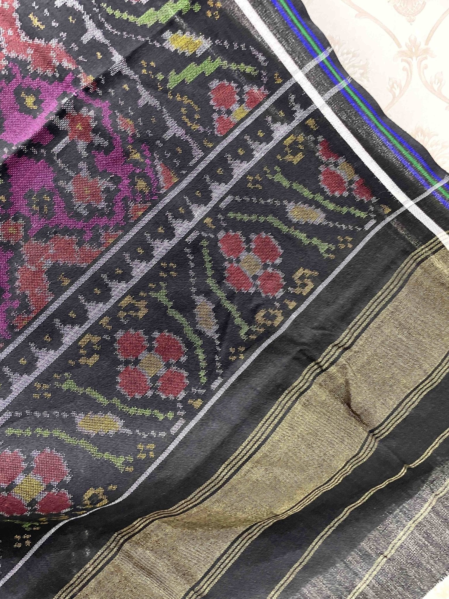 Black & Purple Navratan Patola Shawl - SindhoiPatolaArt