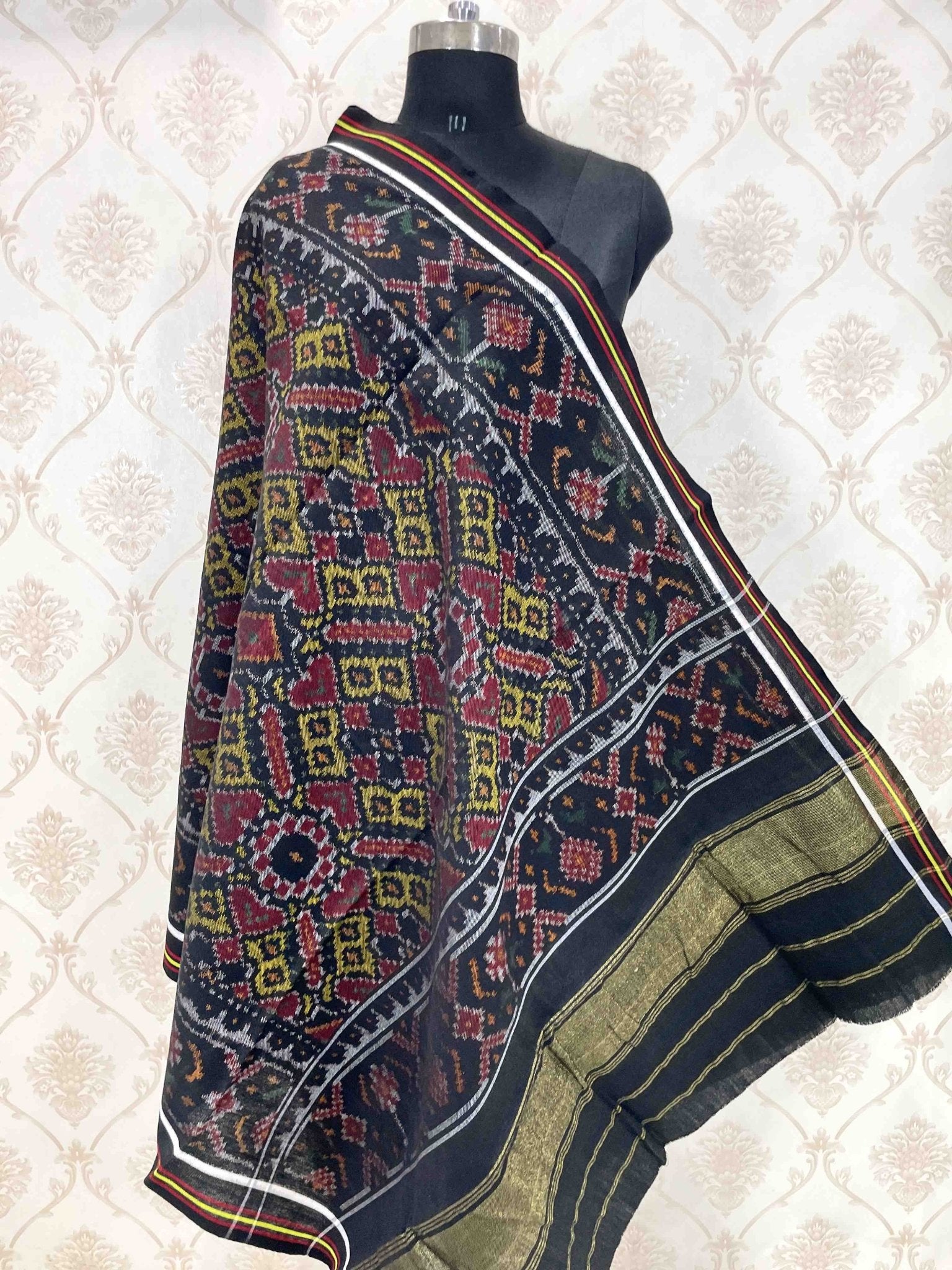 Black & Yellow Manekchowk Patola Shawl - SindhoiPatolaArt