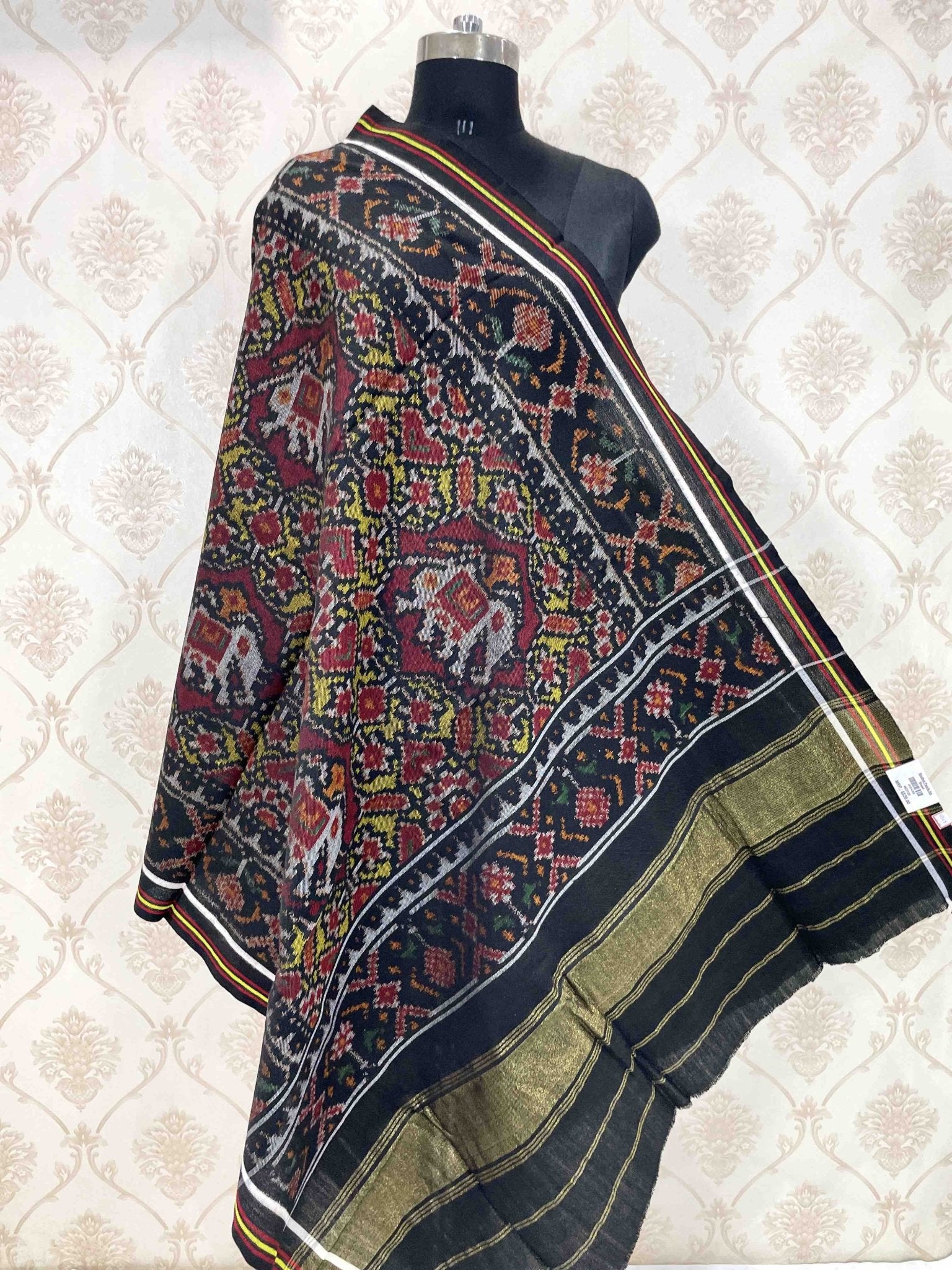 Black & Yellow With Maroon Elephant Manekchowk Patola Shawl - SindhoiPatolaArt