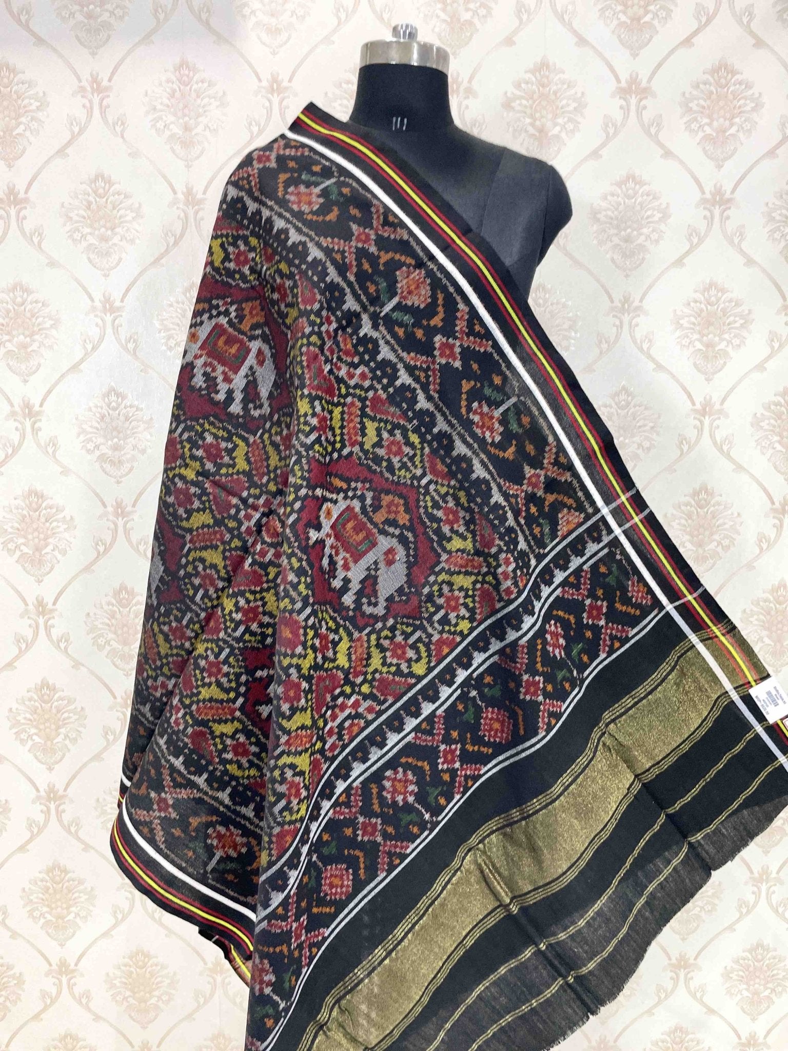 Black & Yellow With Maroon Elephant Manekchowk Patola Shawl - SindhoiPatolaArt