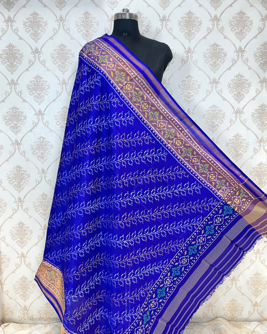Blue ambadal Patola Dupatta - SindhoiPatolaArt