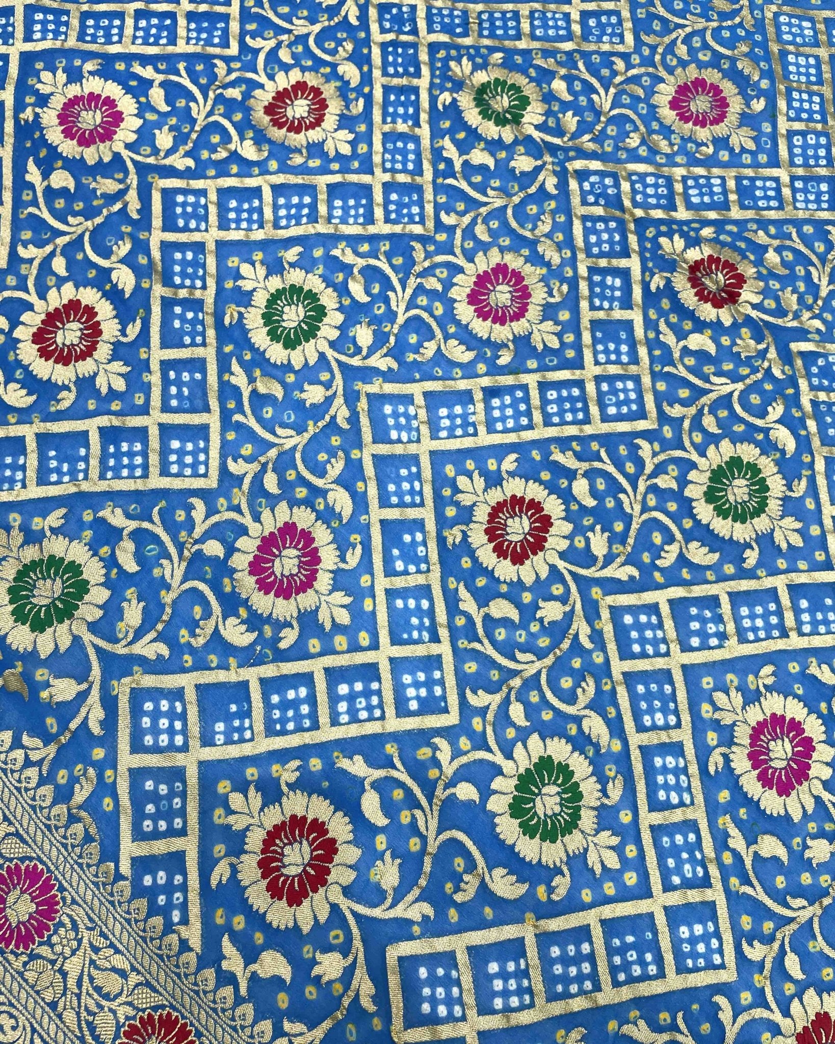 Blue & Green Bandhani Saree - SindhoiPatolaArt