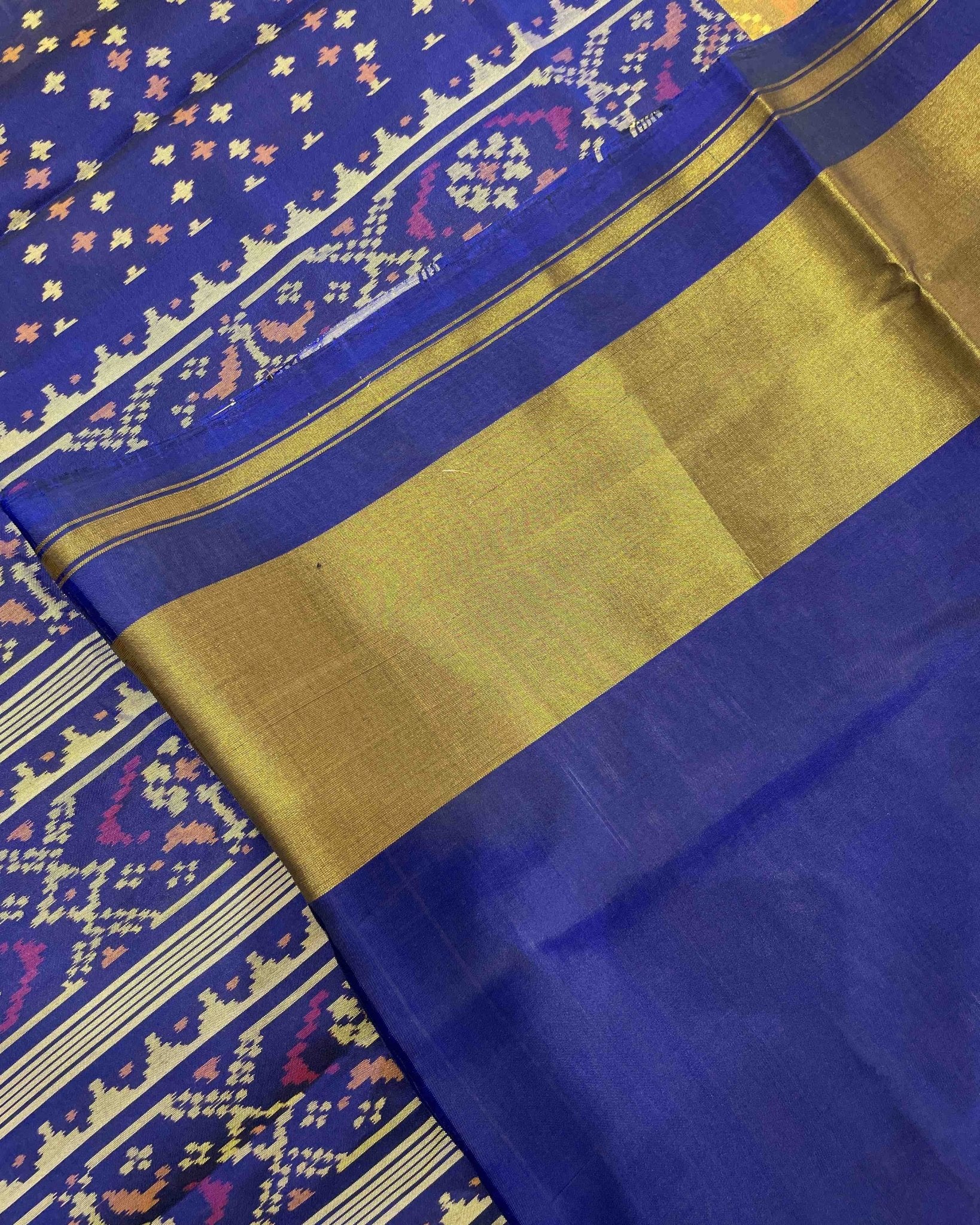 Blue Small Stars Narikunj Scut Border Designer Patola Saree - SindhoiPatolaArt