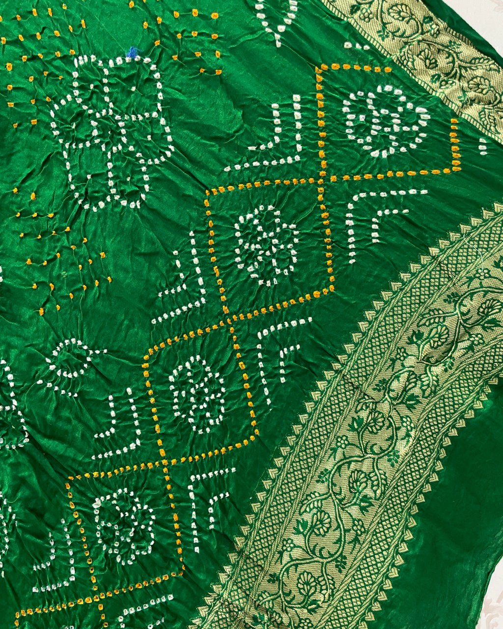 Gaji silk Bandhani Dupatta - SindhoiPatolaArt
