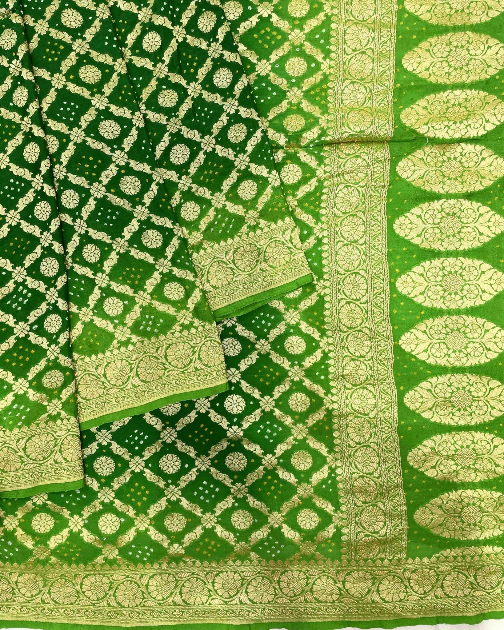 Green Banarasi Georgette Bandhani Saree - SindhoiPatolaArt