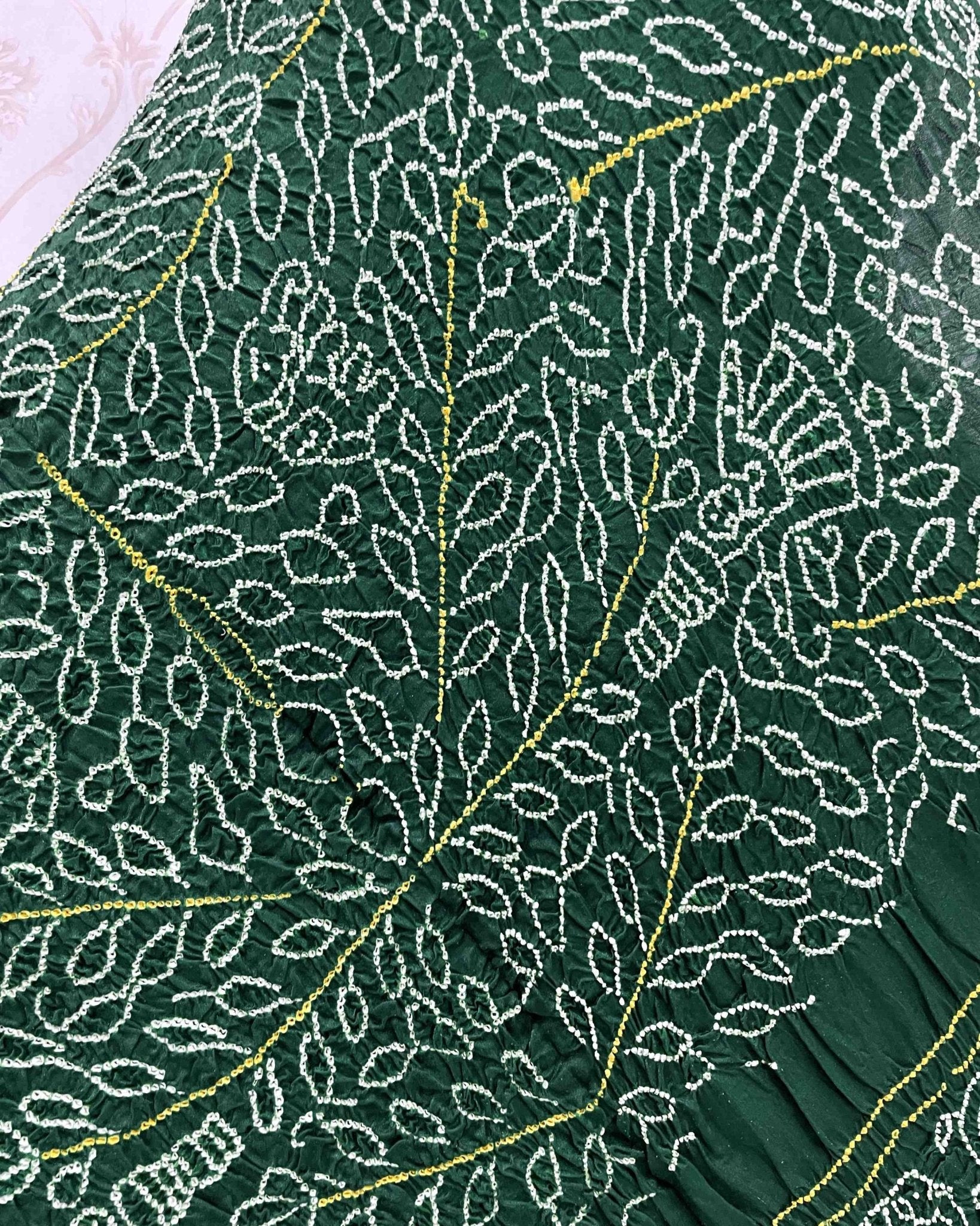 Green Bandhani Dupatta - SindhoiPatolaArt