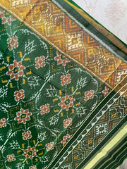 Green chhabadi design patola dupatta - SindhoiPatolaArt